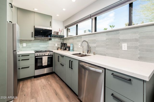 3031 N 17TH Drive, Phoenix, AZ 85015