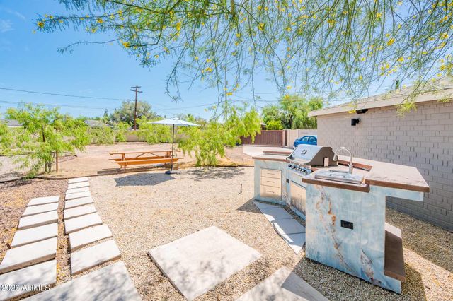 3031 N 17TH Drive, Phoenix, AZ 85015