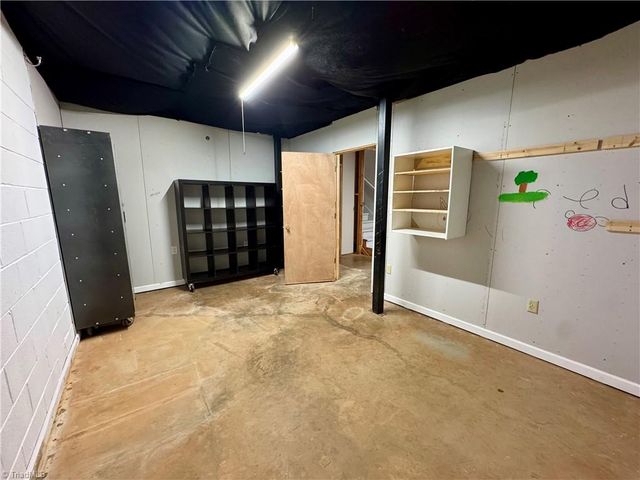 7243 Wanda Vista Lane, Pfafftown, NC 27040