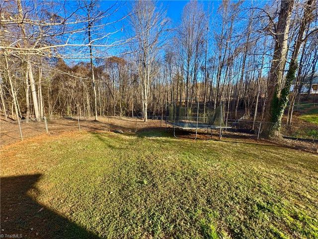 7243 Wanda Vista Lane, Pfafftown, NC 27040