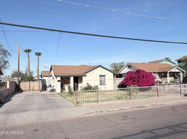 1030 N 28TH Street, Phoenix, AZ 85008