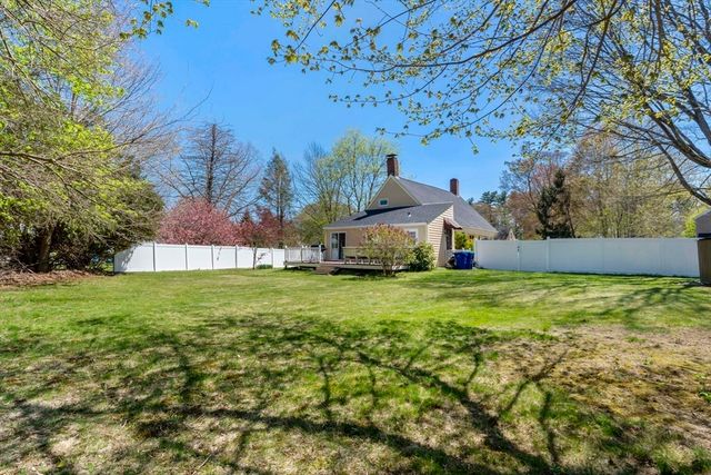 181 Central St, Rockland, MA 02370