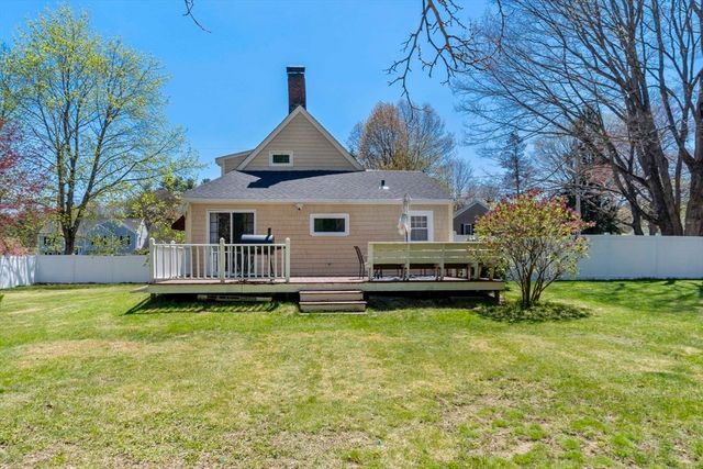 181 Central St, Rockland, MA 02370