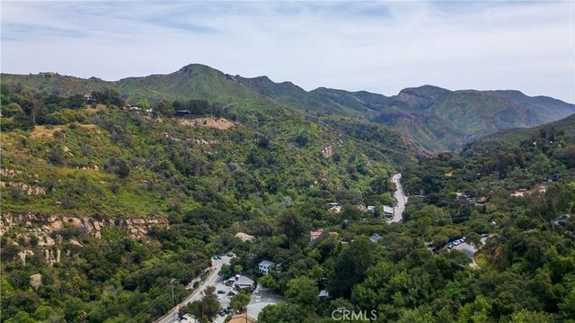 432 Fernwood Pacific, Topanga, CA 90290