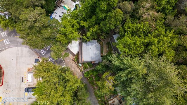 432 Fernwood Pacific, Topanga, CA 90290
