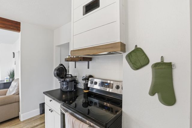 1723 E Hoffman Ave, Spokane, WA 99207