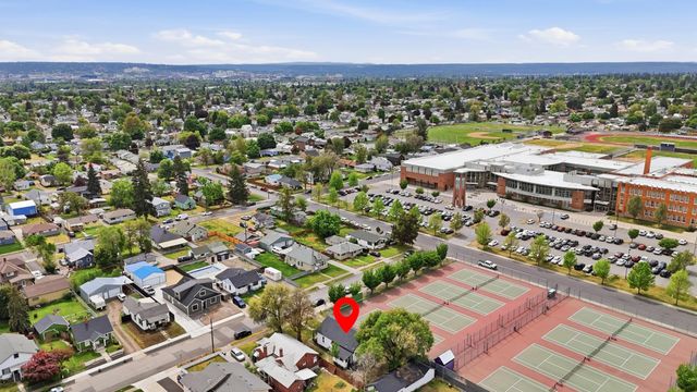 1723 E Hoffman Ave, Spokane, WA 99207