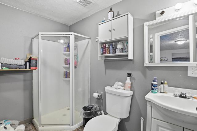 1723 E Hoffman Ave, Spokane, WA 99207