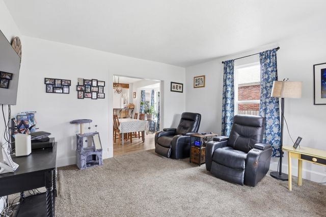 1723 E Hoffman Ave, Spokane, WA 99207