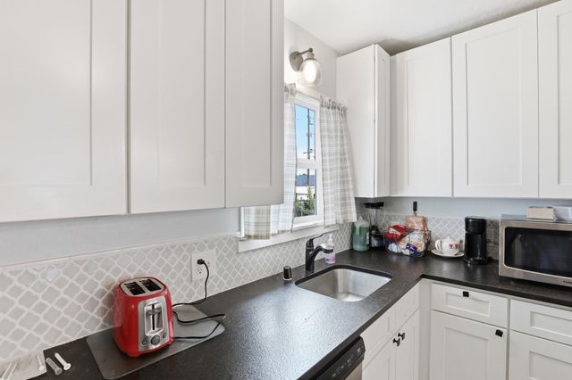 1723 E Hoffman Ave, Spokane, WA 99207