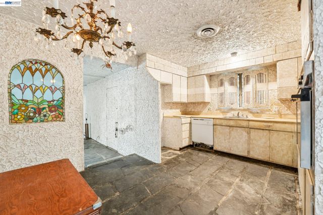 1890 Bernice Way, San Jose, CA 95124