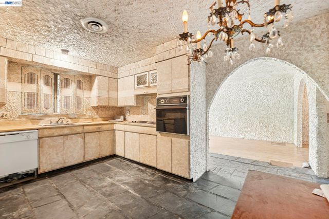 1890 Bernice Way, San Jose, CA 95124