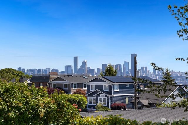 3410 37th Avenue SW, Seattle, WA 98126