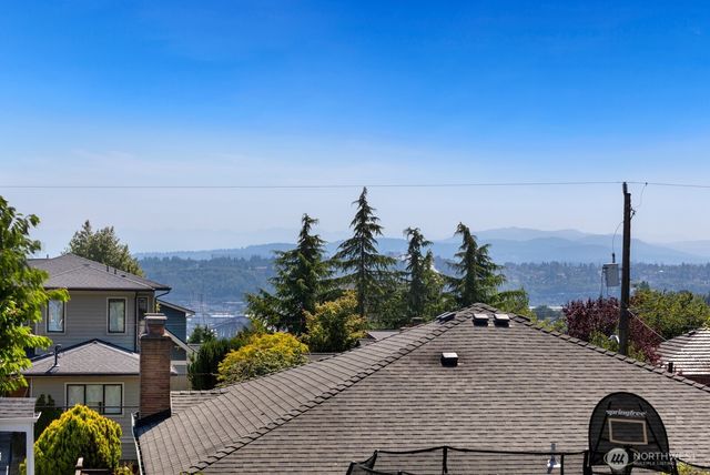 3410 37th Avenue SW, Seattle, WA 98126