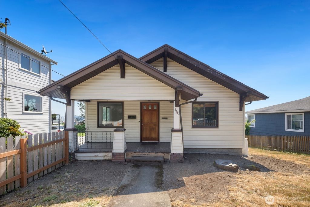3410 37th Avenue SW, Seattle, WA 98126