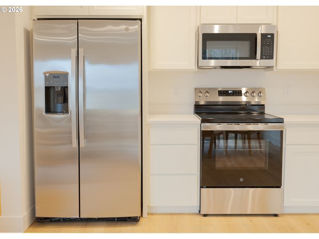 944 H Ave, Seaside, OR 97138