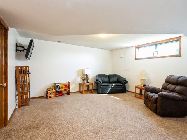 800 Scenic View Boulevard, Altoona, IA 50009