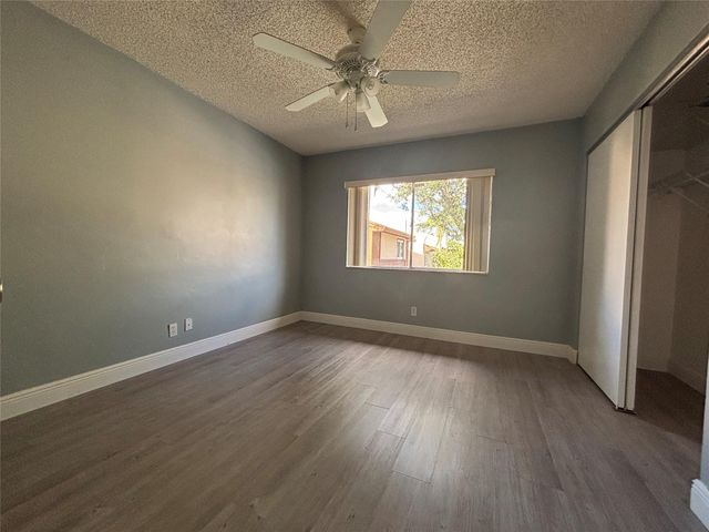 1327 Hampton Blvd 1327, North Lauderdale, FL 33068