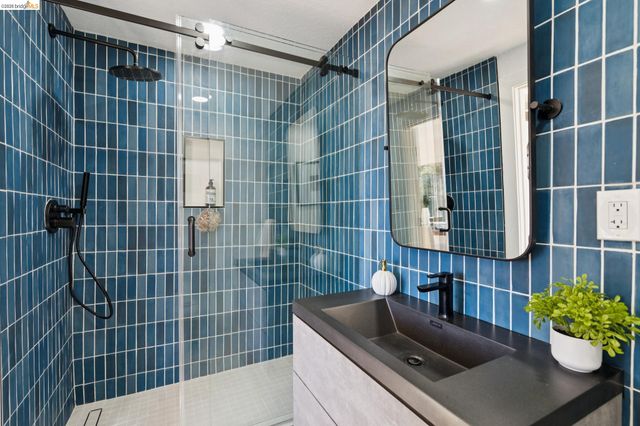 4665 Fair Ave, Oakland, CA 94619