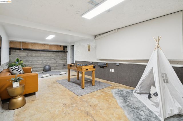 4665 Fair Ave, Oakland, CA 94619