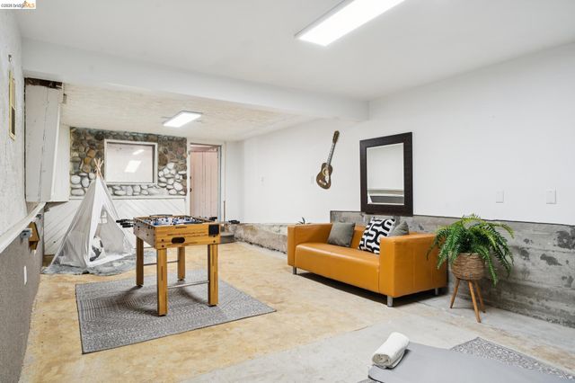 4665 Fair Ave, Oakland, CA 94619