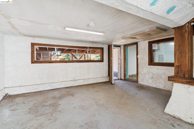 4665 Fair Ave, Oakland, CA 94619