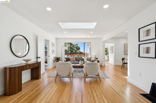4665 Fair Ave, Oakland, CA 94619