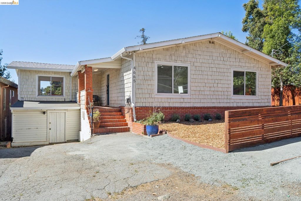 4665 Fair Ave, Oakland, CA 94619