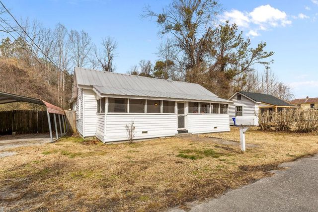 118 Sumner ST, Suffolk, VA 23438