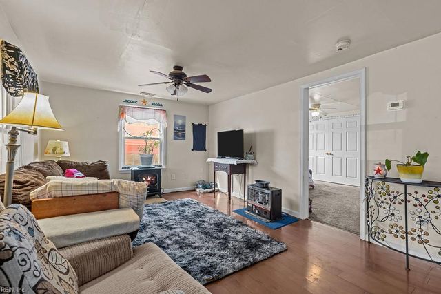 118 Sumner ST, Suffolk, VA 23438