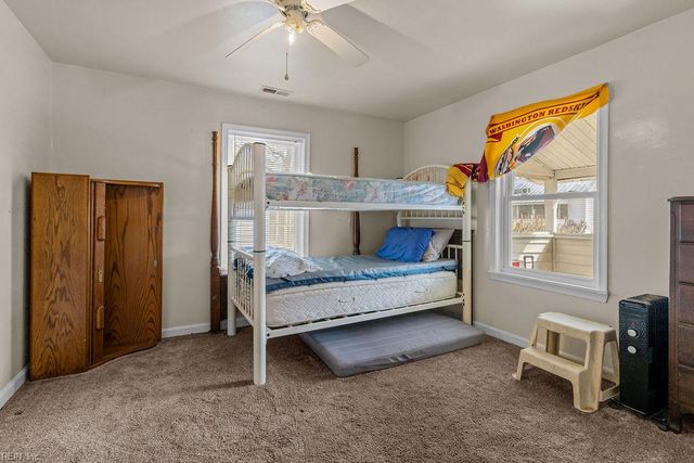 118 Sumner ST, Suffolk, VA 23438
