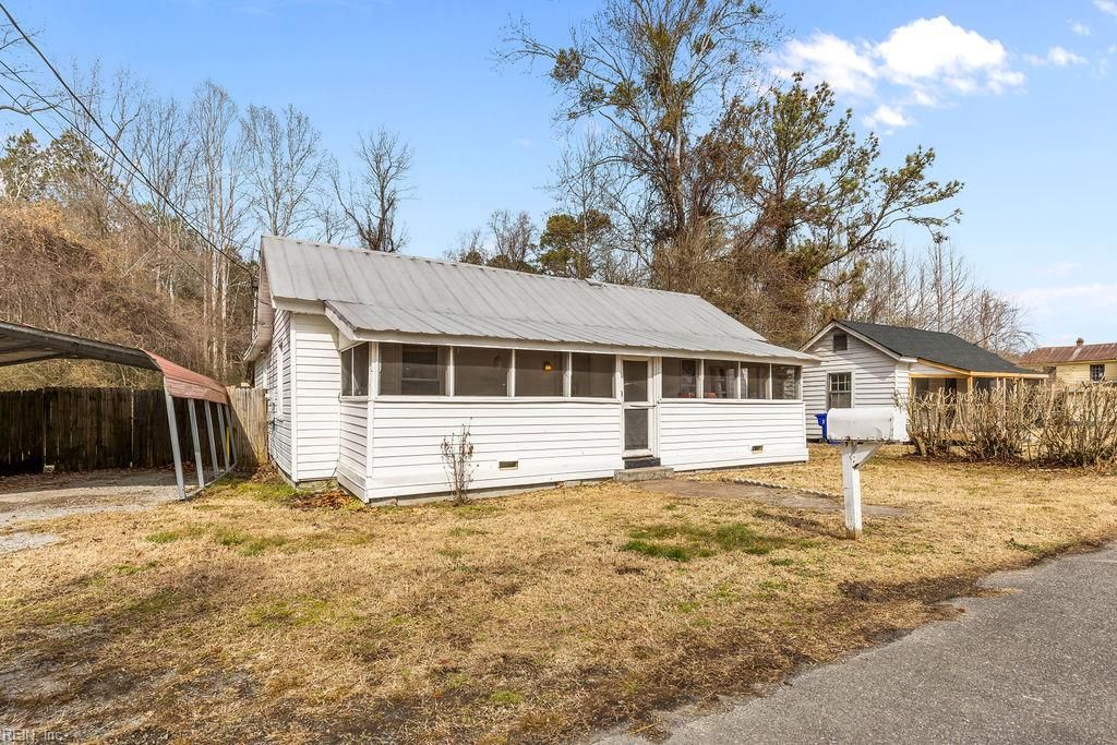 118 Sumner ST, Suffolk, VA 23438