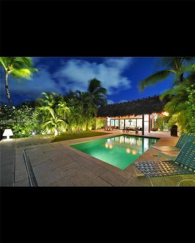 811 86th St, Miami Beach, FL 33141