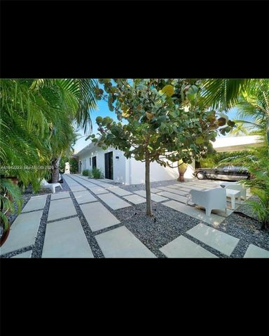 811 86th St, Miami Beach, FL 33141