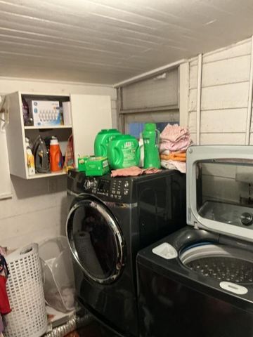 517 N Lake Avenue, Eagle Lake, TX 77434