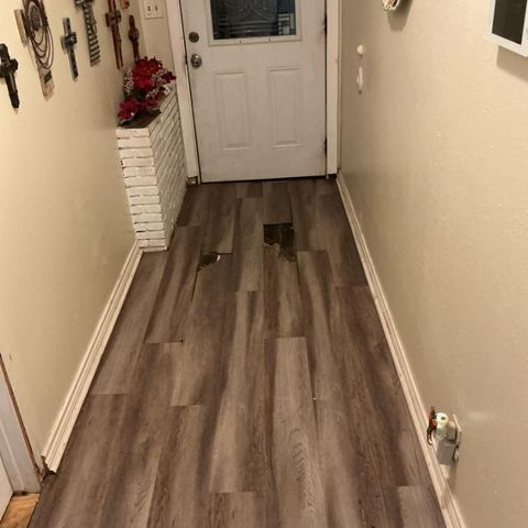 517 N Lake Avenue, Eagle Lake, TX 77434