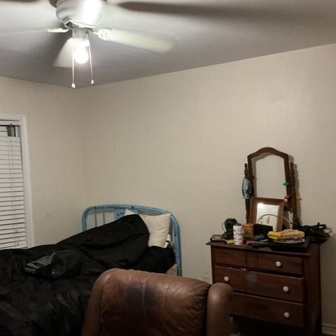 517 N Lake Avenue, Eagle Lake, TX 77434