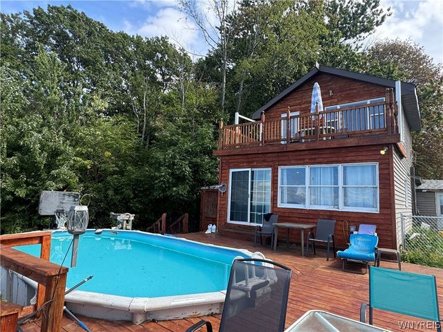 6474 Hamilton Drive, Evans, NY 14047