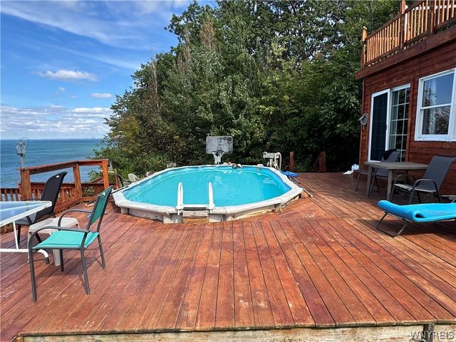 6474 Hamilton Drive, Evans, NY 14047