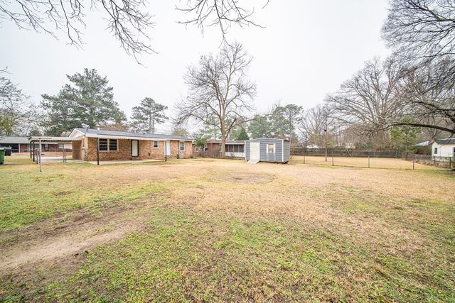 1031 E Crockett Drive, Columbus, GA 31904