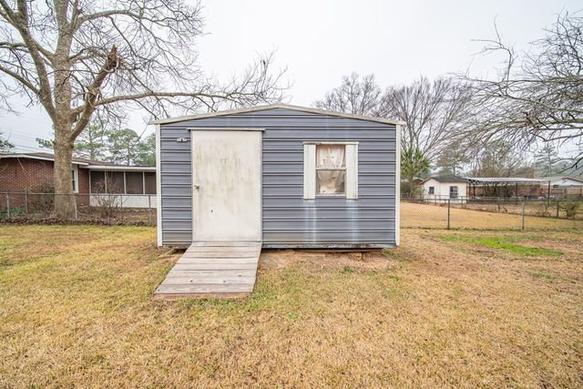 1031 E Crockett Drive, Columbus, GA 31904