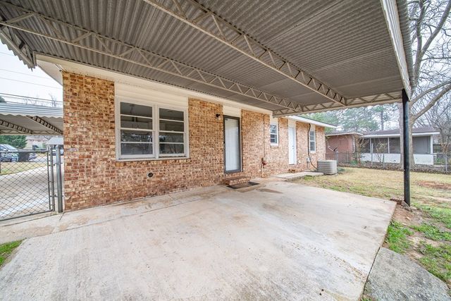 1031 E Crockett Drive, Columbus, GA 31904