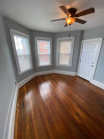 159 Frederick St 3E, New Bedford, MA 02744