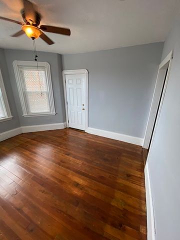 159 Frederick St 3E, New Bedford, MA 02744