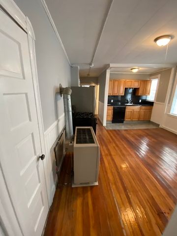 159 Frederick St 3E, New Bedford, MA 02744