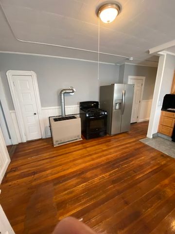 159 Frederick St 3E, New Bedford, MA 02744