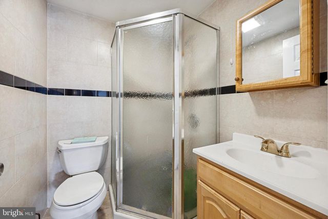 619 GLENFIELD AVE, Glenolden, PA 19036