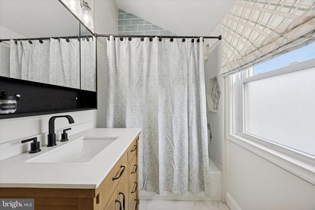 619 GLENFIELD AVE, Glenolden, PA 19036