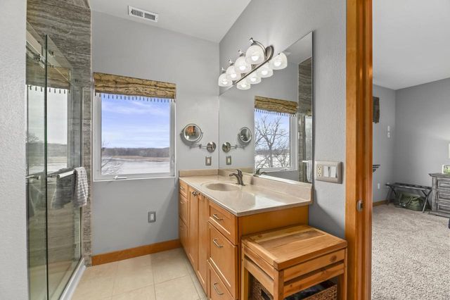 29149 White Oak LANE, Waterford, WI 53185