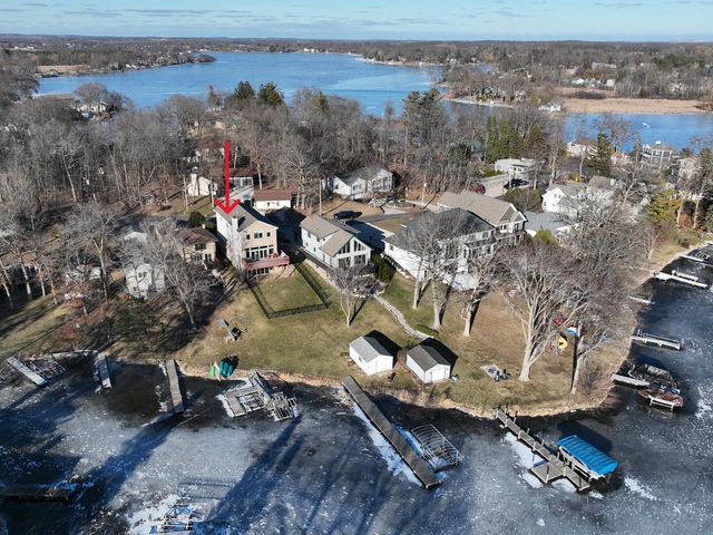 29149 White Oak LANE, Waterford, WI 53185